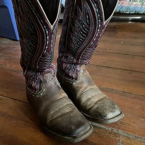 Ariat boots size 9